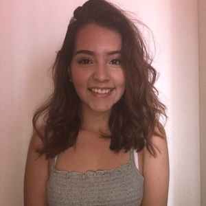 Meet your Posher, Cynthia